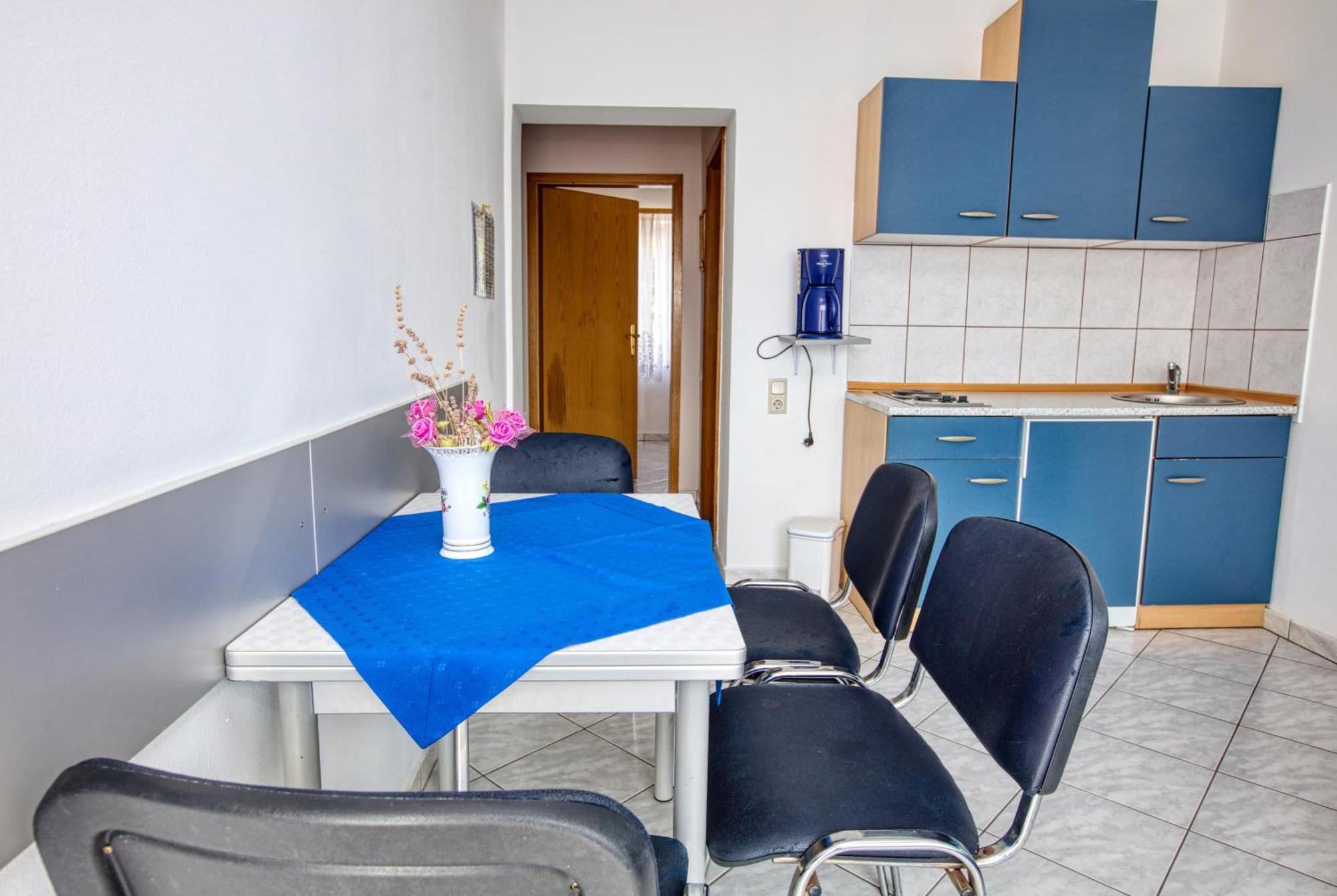 Apartments With A Parking Space Vodice - 6178 部屋 写真